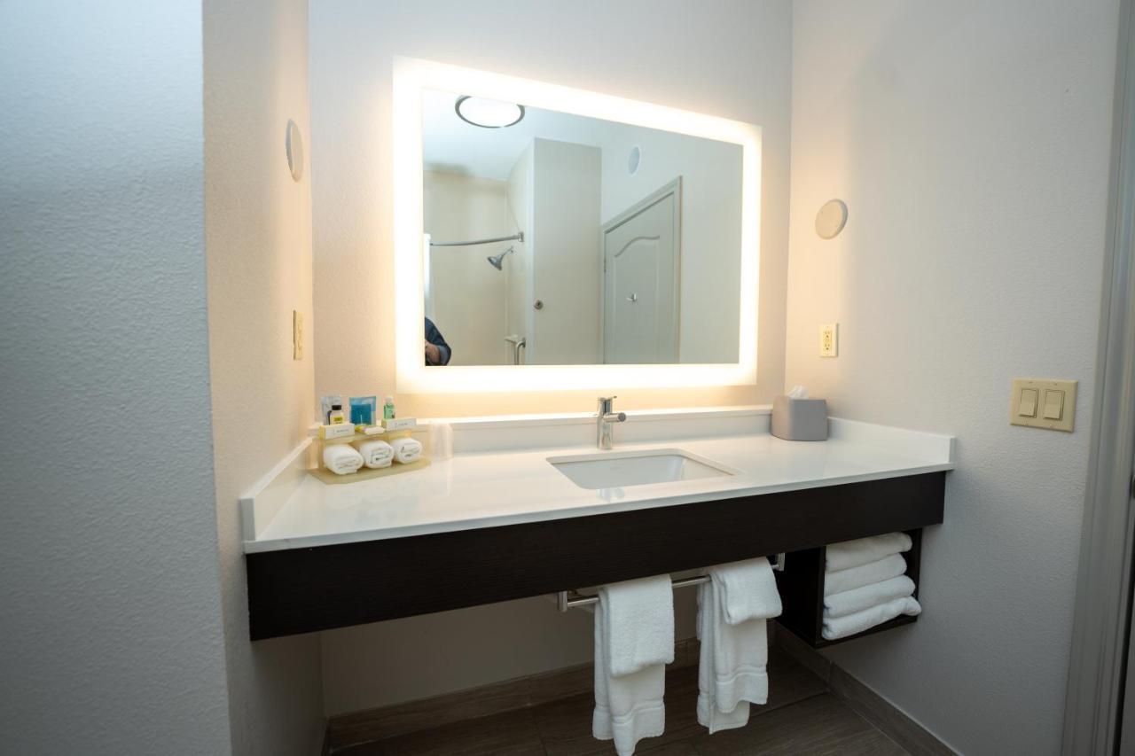 Holiday Inn Express & Suites Deer Park By Ihg Eksteriør billede
